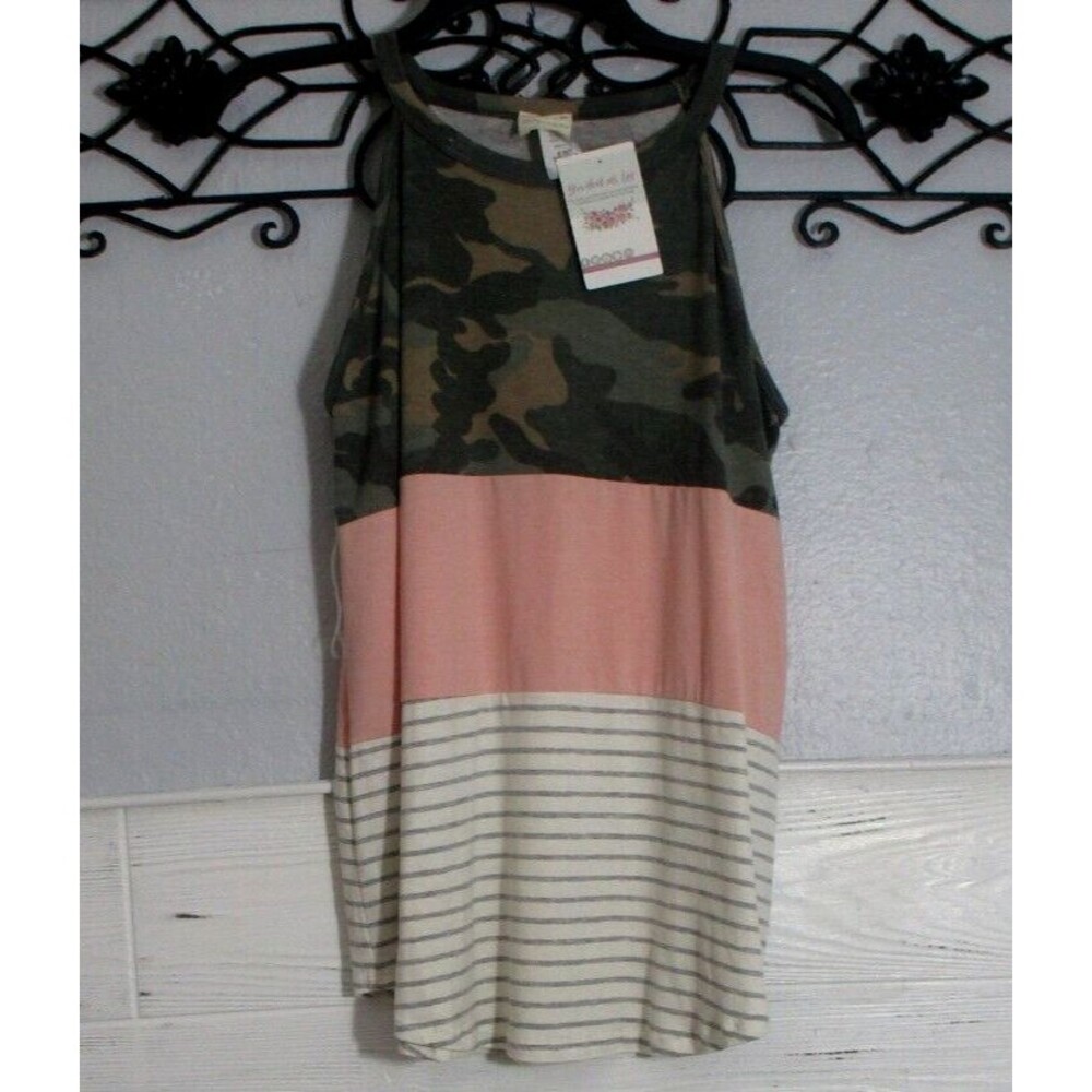 Lovely Melody Women's Top Size M Sleeveless Multicolored Round Neck